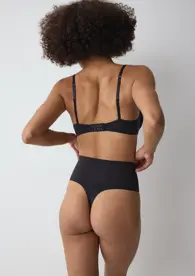 TRIUMPH SOFT SCULPT