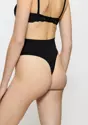 TRIUMPH SOFT SCULPT