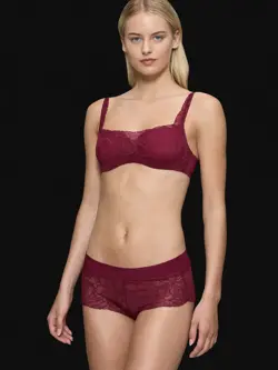 BODY MAKE-UP ILLUSION LACE