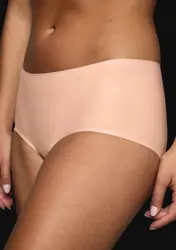 BODY MAKE-UP ILLUSION