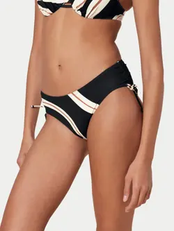 SUMMER ALLURE