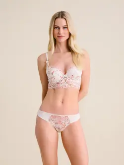 AMINA 1