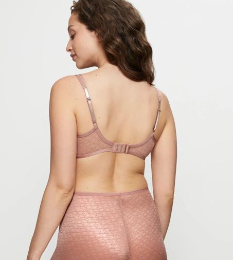 TRIUMPH SIGNATURE SHEER