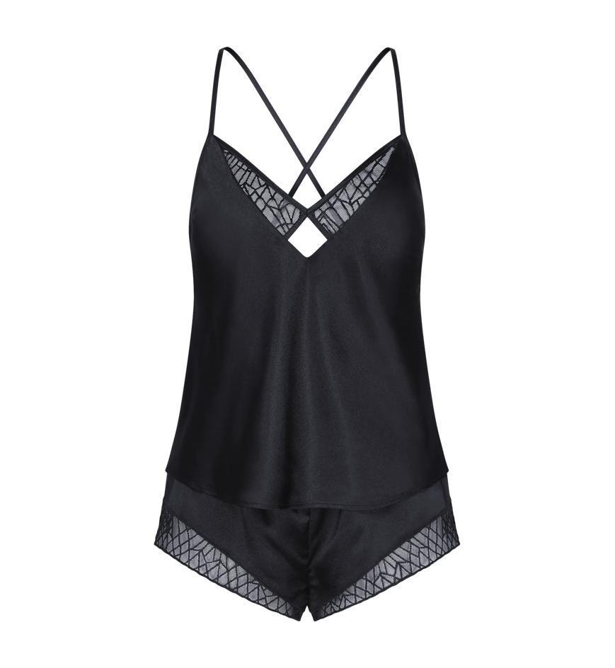 A Weekend To Remember in Black | Triumph