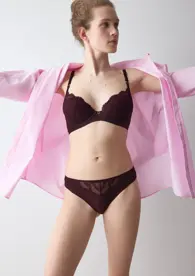 LOVE IN LACE