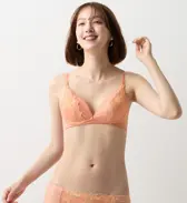 夢みるブラ ノンワイヤーエアリー ノンワイヤーブラジャー ヴィーナスエア, ピンク, model image number 1