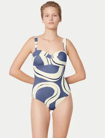 SUMMER ALLURE