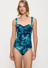 SUMMER ALLURE