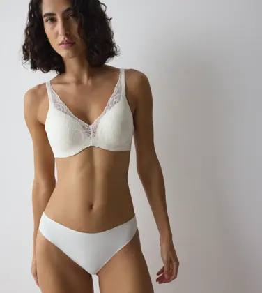 BODY MAKE-UP ILLUSION LACE