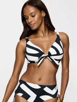 SUMMER ALLURE
