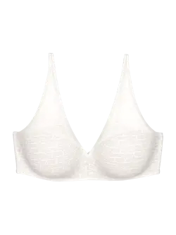 TRIUMPH SIGNATURE SHEER