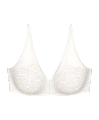 TRIUMPH SIGNATURE SHEER