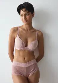 LOVE IN LACE