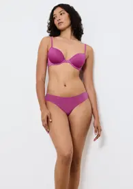 BODY MAKE-UP ESSENTIALS