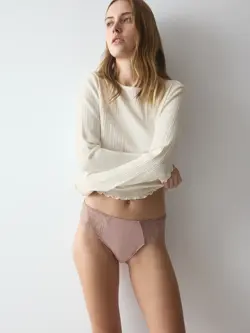 PRETTY MODAL