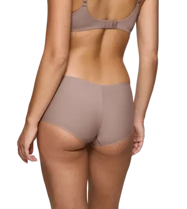 BODY MAKE-UP ILLUSION