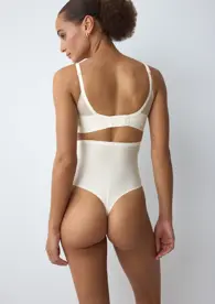 TRIUMPH SHAPE SMART