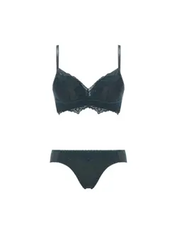Daily Plus らくふわノンワイヤー ブラ＆ショーツセット