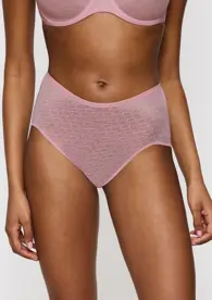 TRIUMPH SIGNATURE SHEER
