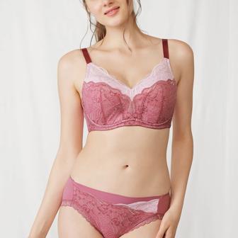 すっきり包み込むブラ585ブラジャー(パッドなし)【一部カラーSALE】, ピンク, model image number 1