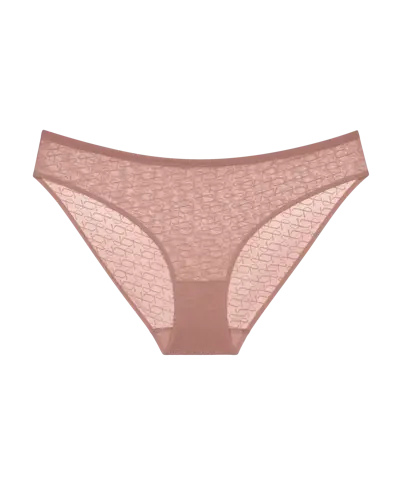 TRIUMPH SIGNATURE SHEER