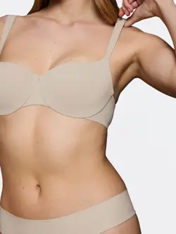 BODY MAKE-UP ILLUSION