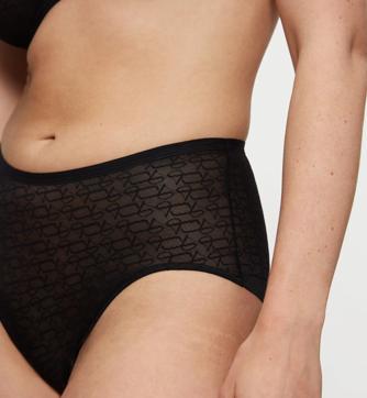 TRIUMPH SIGNATURE SHEER