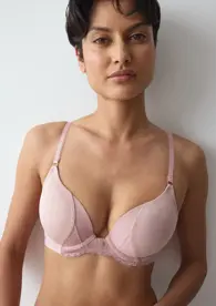 LOVE IN LACE