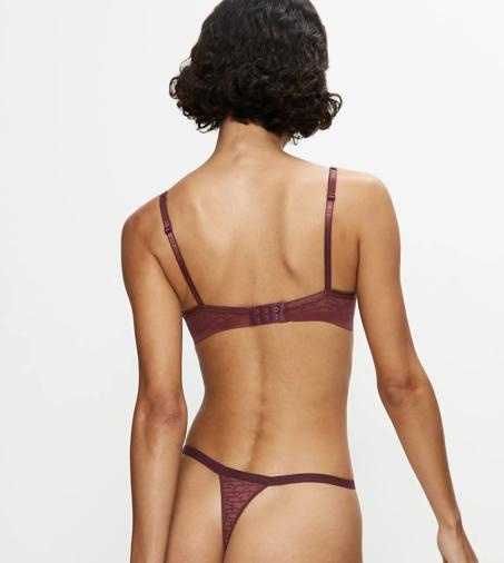 TRIUMPH SIGNATURE SHEER in VIOLETT