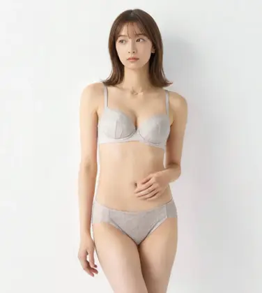 夢みるブラ ライト ブラ＆ショーツセット ドリームデイリリー