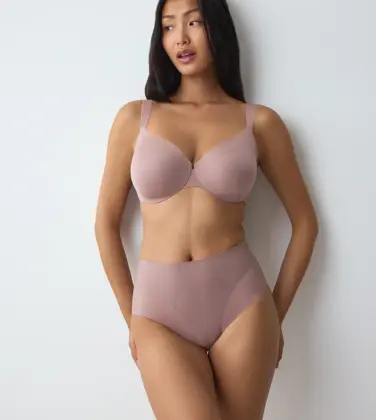 BMU ILLUSION CURVE