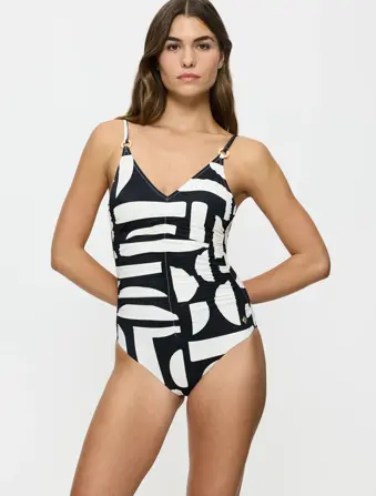 SUMMER ALLURE