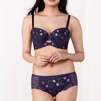 【SALE】レッドレーベル バイ トリンプ0104 ブラジャー(パッドなし), ブルー, model image number 1