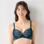 きゅっと寄せブラ ブラジャー レイヤードペタル, グリーン, model image number 0