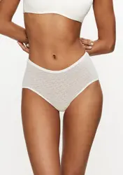 TRIUMPH SIGNATURE SHEER