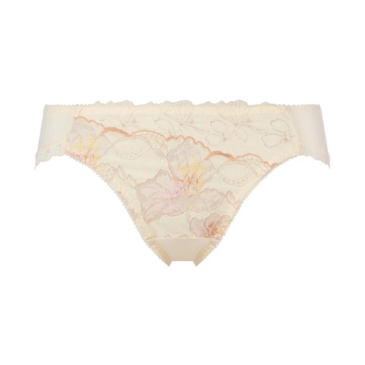 天使のブラ 魔法のハリ感626 レギュラーショーツ TR626 Hikini レギュラー | 【公式】トリンプ・オンラインショップ | Triumph  下着,ランジェリー通販サイト