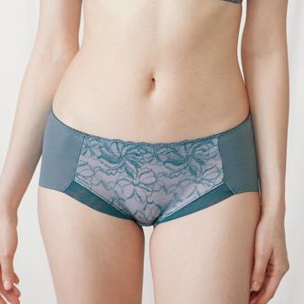 【SALE】天使のブラ(R) スリムライン582 ボーイズレングス, グリーン, model