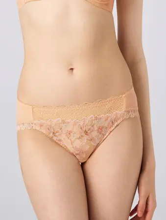 天使のブラ 魔法のハリ感636 レギュラーショーツ