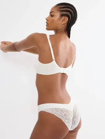 BMU ILLUSION CURVE