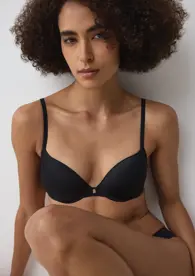BODY MAKE-UP ESSENTIALS