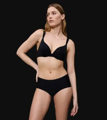 BODY MAKE-UP ILLUSION