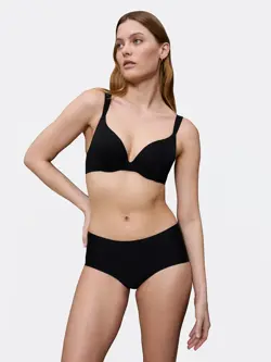 BODY MAKE-UP ILLUSION