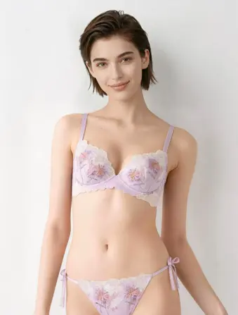 レッドレーベル バイ トリンプ0127 ブラジャー