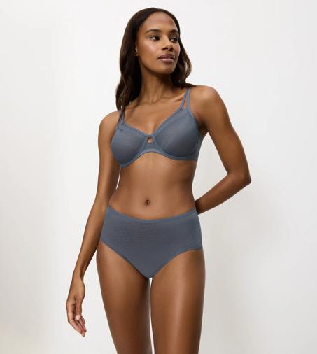 TRIUMPH SIGNATURE SHEER in BLAU