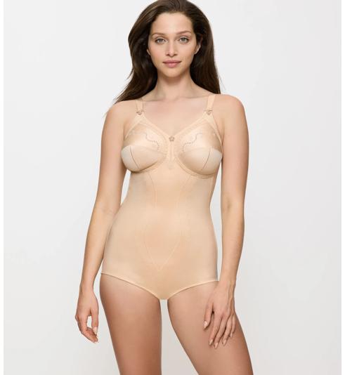 Doreen + Cotton 01 in Skin | Triumph