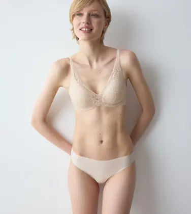 BODY MAKE-UP ILLUSION LACE