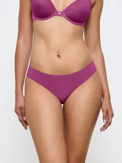 BODY MAKE-UP ESSENTIALS