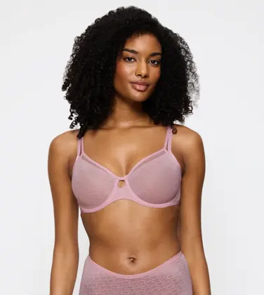 TRIUMPH SIGNATURE SHEER