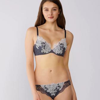 フロラーレ リュクス5010 ブラジャー(パッドなし), ブラック, model image number 1