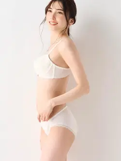 【WEB/アウトレット限定】チャーミングラマー(R)ラインアートステッチ